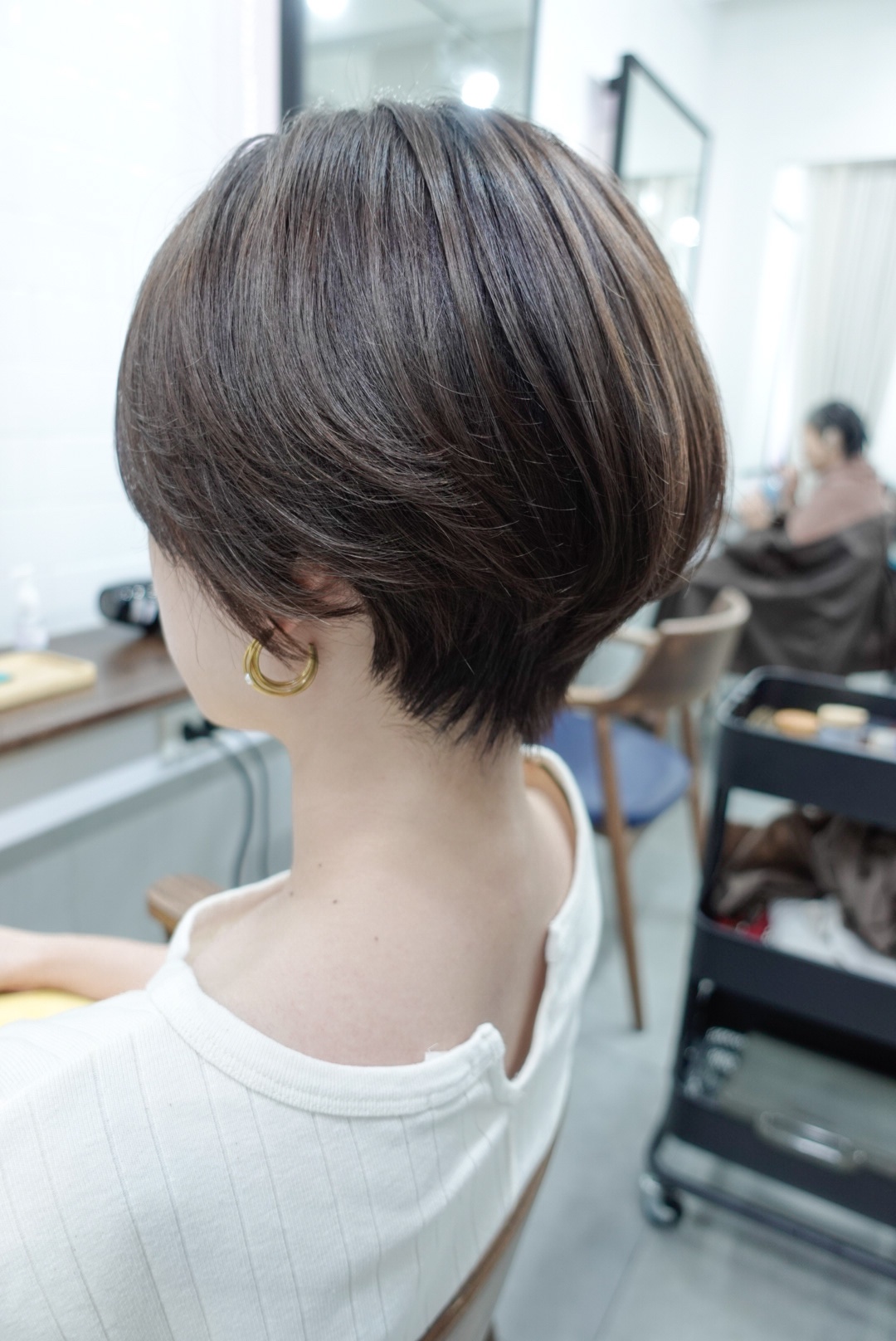 小顔効果抜群 人気のショートヘア 骨格に合わせて美しく ゼッペキさんでも大丈夫 日系美容院 バンコク プロンポン駅すぐ Neve Hair Salon